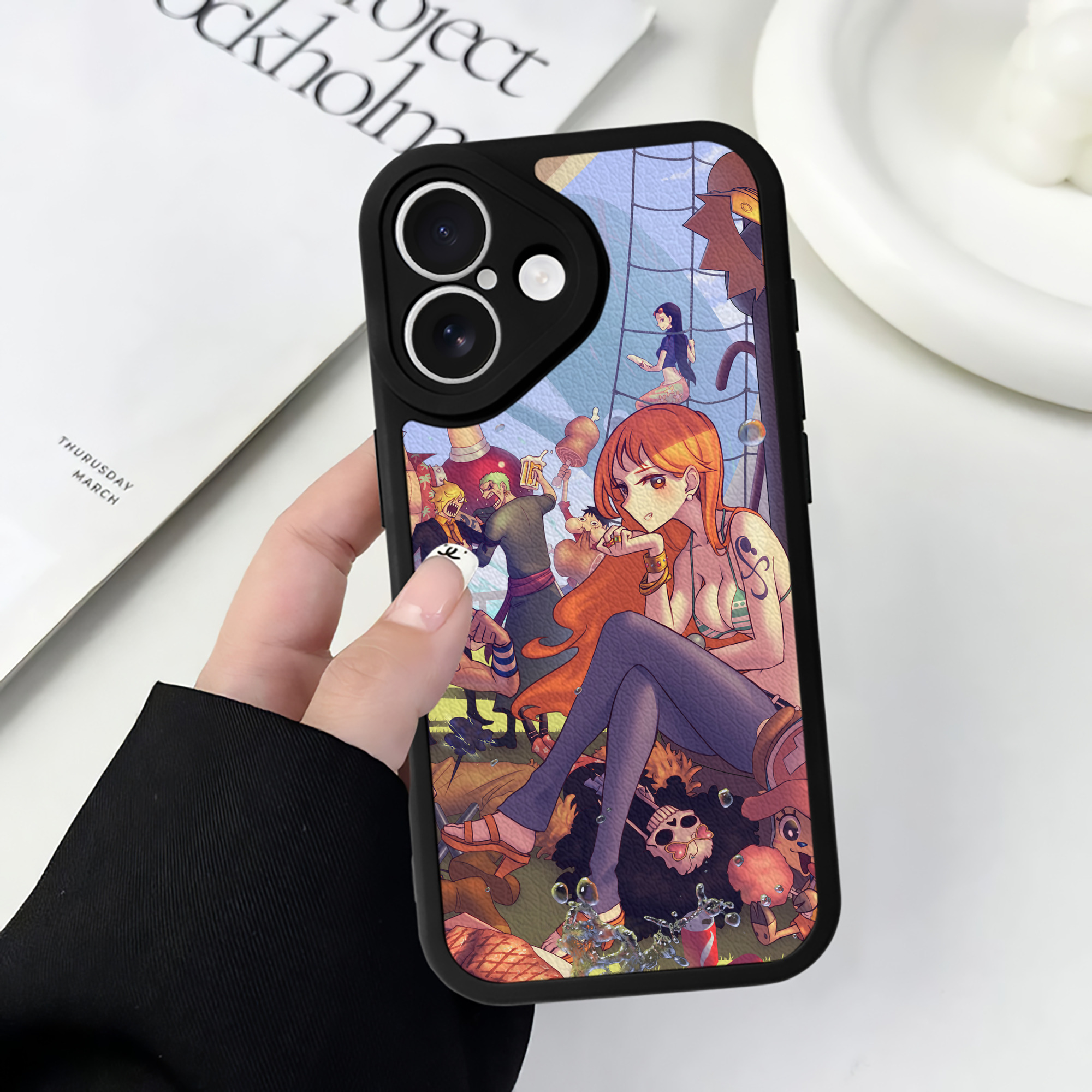 （画像用） ワンピース ONE PIECE 【iPhone 16シリーズ対応】シリコンスマホケース（レザー調） 材質：シリコン
